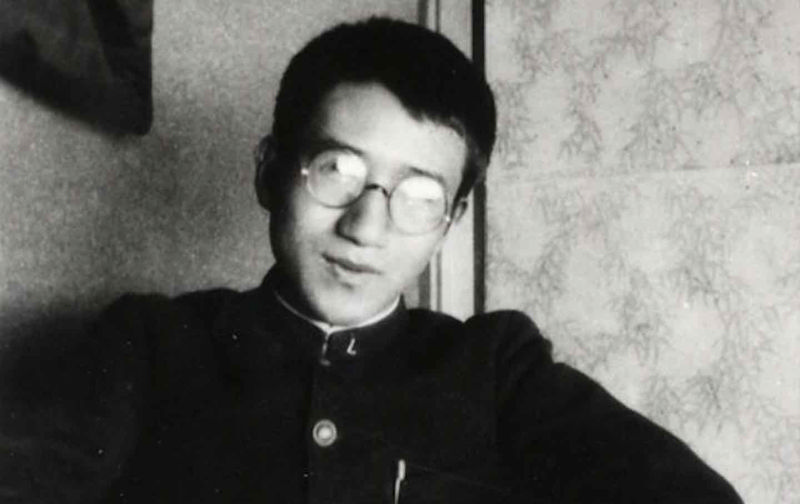 اوسامو دازای نویسندهٔ کتاب زوال بشری