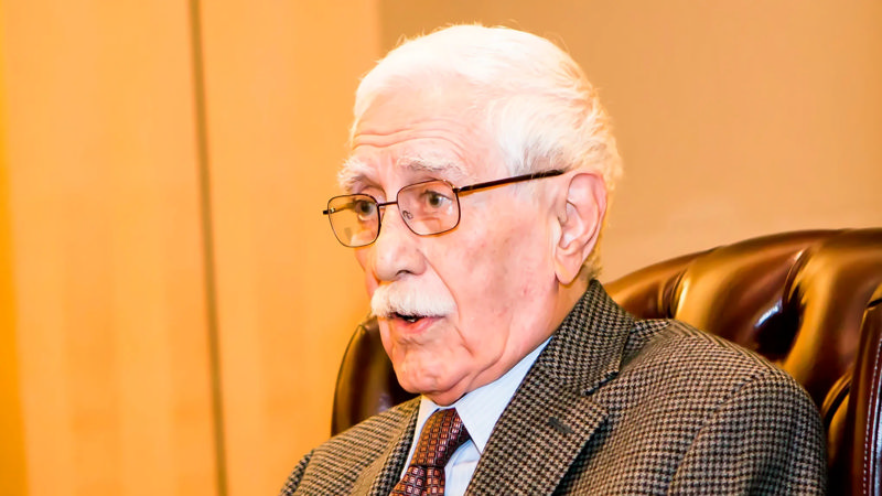 ایرج پزشکزاد