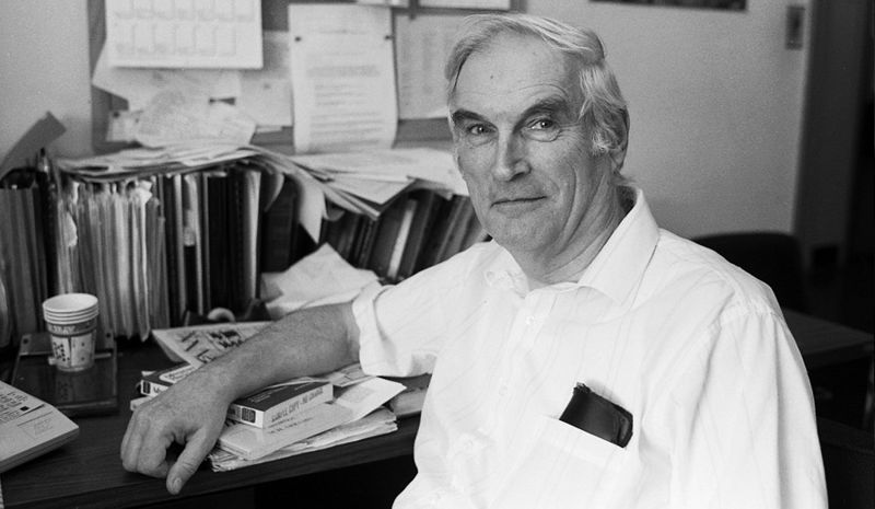 آستین رایت، نویسندهٔ کتاب حیوانات شب‌رو