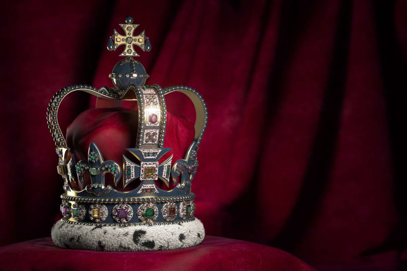 تاج سلطنتی به رنگ قرمز