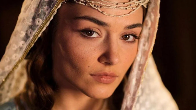 هانده آرچل بازیگر نقش کیمیا در فیلم مست عشق